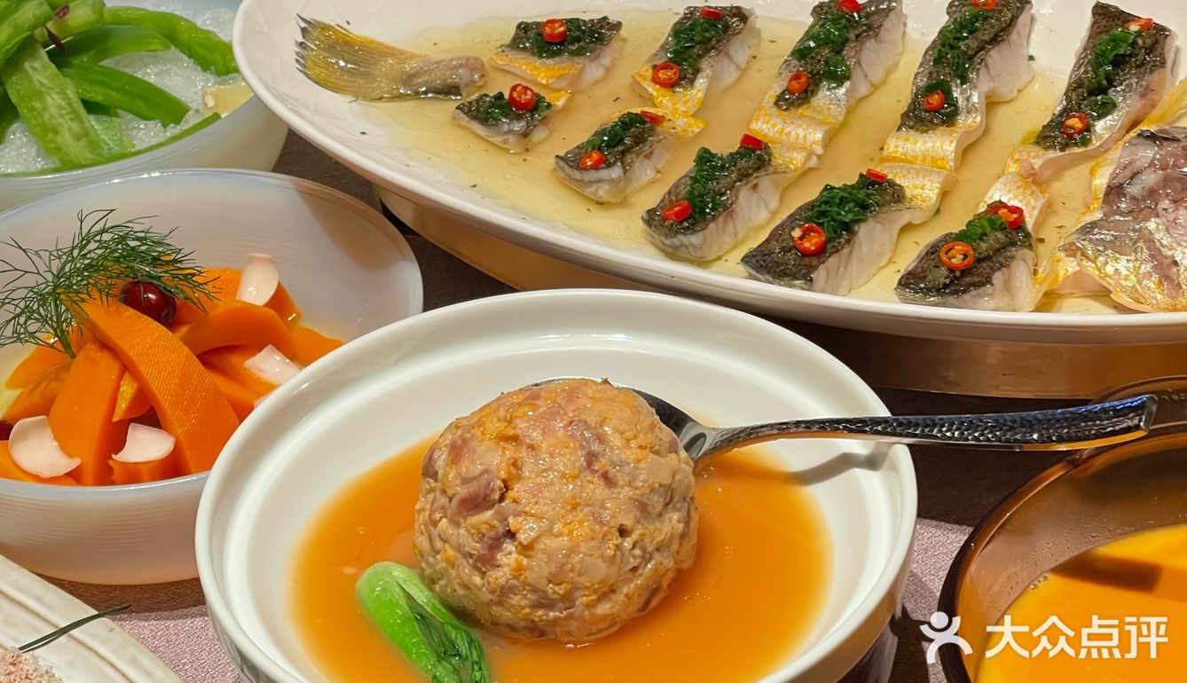 西安 ！！一个饺子🥟居然11块钱 。 。  