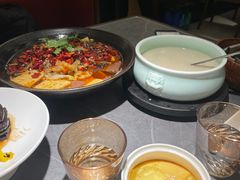 -吴越荣记苏州菜·松鼠桂鱼100%活鱼现做(斜塘老街店)