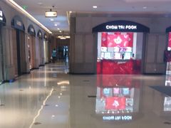 -梅龙镇广场