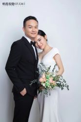 -巴黎婚纱摄影工作室