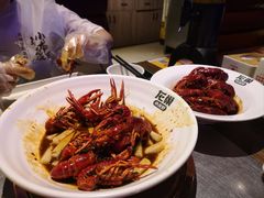 -龙巢盱眙龙虾·鸡煲·烧烤宵夜(坪洲店)