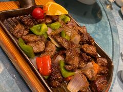 -海派美食·家宴海鲜青岛菜·石锅鲽鱼头(东方城店)