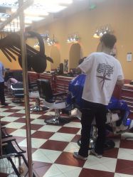 点击看大图 -Devilhands Barbershop男士理容店