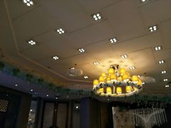 -八府香鸭·啫啫煲(华山路店)