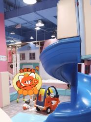 -多米空间儿童游乐中心(路劲世界广场店)