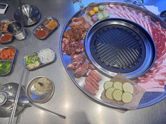 -哈哈碳都·牛肋条无限自助烤肉(台江万达店)