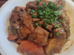 大理青梅蒸排骨-老滇山寨•云南特色菜•地方菜•民族风情歌舞表演(金碧店)