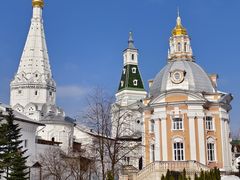 -谢尔盖圣三一大修道院