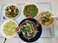 -爱贝尔高端月嫂(母婴护理)
