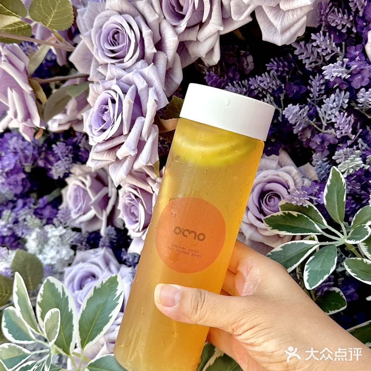 这家店,直接把“夏天该有的样子”装进杯子里了