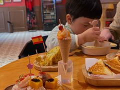牛油果鲜虾筒-tapas by dos cielos西班牙餐厅(重庆光环购物公园店)
