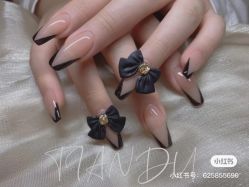 -Pink You美甲洗眉纹绣定制中心