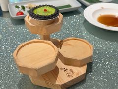 -来龙宴龙文化博物餐厅(假日广场店)