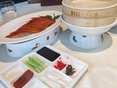 酥香嫩烤鸭-四季民福烤鸭店(外滩外白渡桥店)