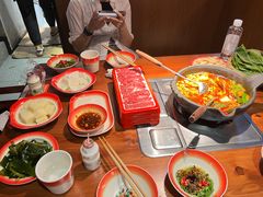 -夺欢喜贵州酸汤牛肉火锅(静安寺店)