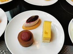 -筠咖啡西餐厅(上海国展宝龙丽筠酒店)