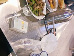 -马路牙子烧烤音乐酒馆(望京店)