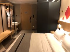 -柏曼酒店(重庆解放碑洪崖洞店)