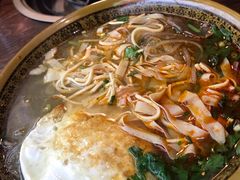 -陆记牛庄·碳锅龙虾烧烤(爱上花园店)