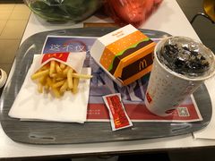 -麦当劳(杭州西湖银泰百货店)