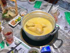 金牌花胶浓汤鸡煲-禄婶鸡煲·打边炉
