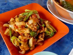 -Thiw Soen Seafood Restaurant