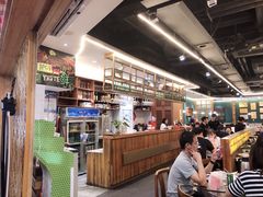 -胡须佬鸡煲四季火锅店(石厦西村直营店)