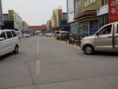 -24小时汽车搭电补胎(五方桥店)