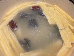 -黑鸡小馆(金源店)
