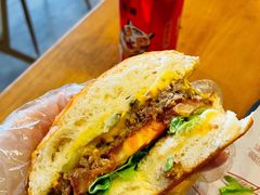 招牌汉堡-UMAMI乌玛米披萨·汉堡·清真Halal(红岭北店)