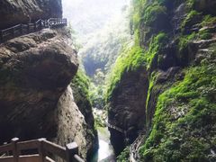 -龙水峡地缝景区