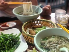 火车头特别牛肉汤河粉-甘容西贡越南粉