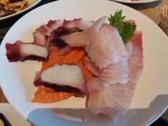 -齐河孔雀王温泉酒店·金孔雀自助百汇
