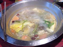-谭鸭血老火锅(远大购物广场店)