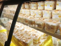 -云朵上的鱼(莘庄店)