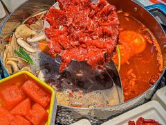 -来龍儿鲜切牛肉自助老火锅