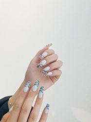 -初心纹眉洗眉·美睫专业店