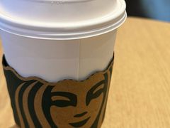 -星巴克臻选(上海合生汇1F店)