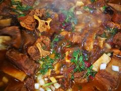 -闯关东牛排牛尾一锅香(龙源路店)