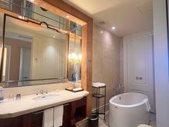 -中旅阿那亚九龙湖·公主酒店