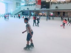 -冰纷万象滑冰场(沈阳万象城店)