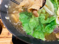 -霄汉牛三鲜湖北砂锅菜(万松园2店)