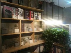 -HIGH FIVE哈福手工汉堡(桂林路店)