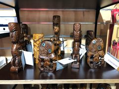 -怀托摩萤火虫洞