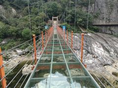 -燕子河大峡谷天坑仙境