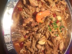 -胖哥俩肉蟹煲(万国店)