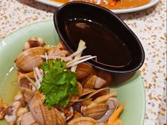 -小董哥烤串·爆汁大油边(故宫店)