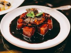 黑松露红烧肉-北京四季酒店·采逸轩