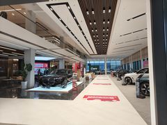 -南充通源宝马4S店(高坪店)