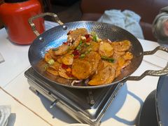 -阿瓦山寨·湘菜现炒·剁椒鱼头王(咸阳总店)
